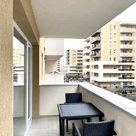 Urban Experience Apartment *